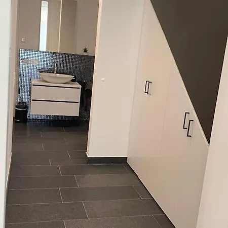 Atelierhaus Zentrum,ruhig,ht Herzlich Willkommen *