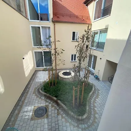 Atelierhaus Zentrum,ruhig,100 Meter Vom Rathausplatz Apartment Ingolstadt